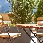 Hotel Aspen Alpine Lifestyle 4*