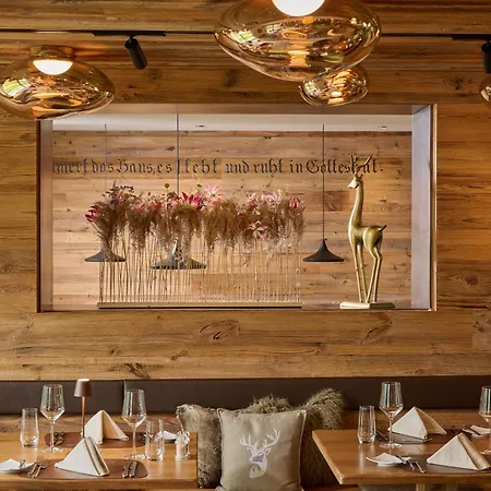 Hotel Aspen Alpine Lifestyle 4*