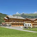 Hotel Aspen Alpine Lifestyle